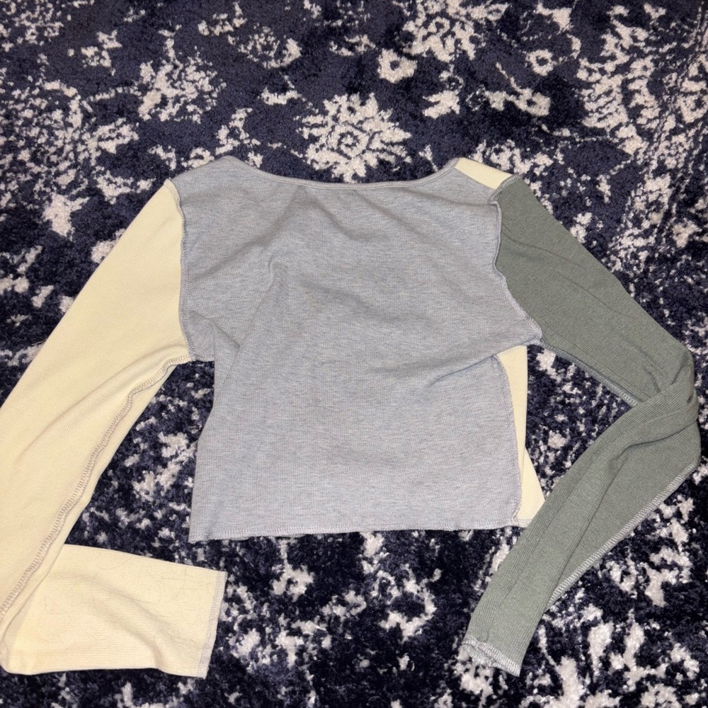 Colorblock Long Sleeve Crop Top